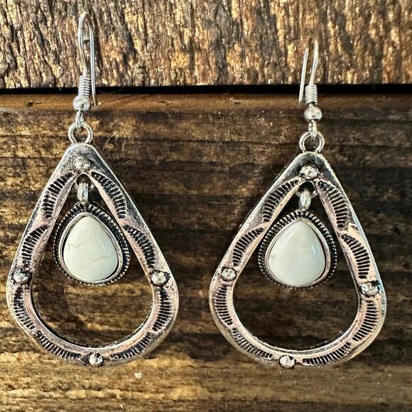 Boho Hippie‎ Cowgirl Western Stamped White Stone Teardrop Silver Earrings, Gift - Picture 2 of 5